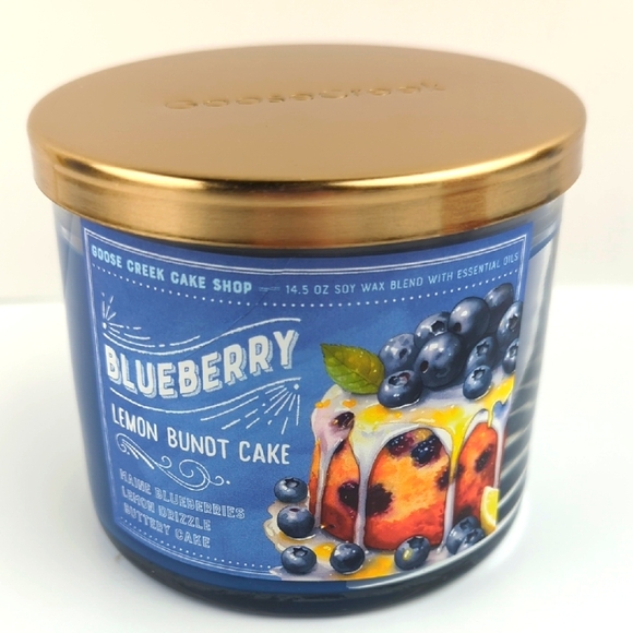 Goose Creek Blueberry Lemon Bundt Cake 3-Wick 14.5oz. Jar Candle - Picture 1 of 3